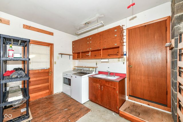 4205 Solun Road, Indianapolis, IN 46221