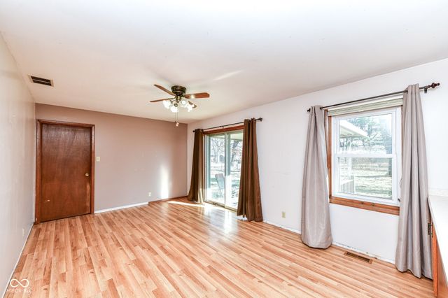 4205 Solun Road, Indianapolis, IN 46221