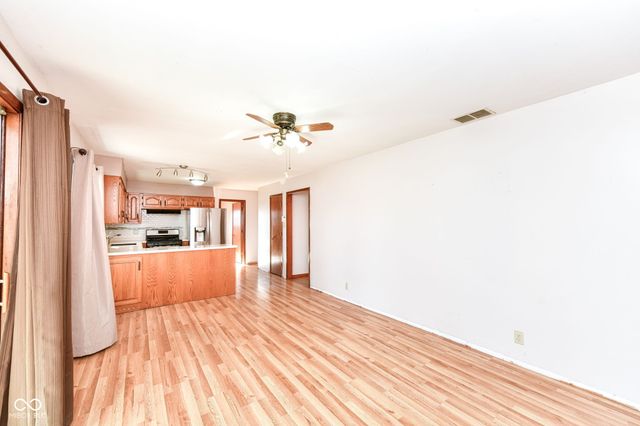 4205 Solun Road, Indianapolis, IN 46221