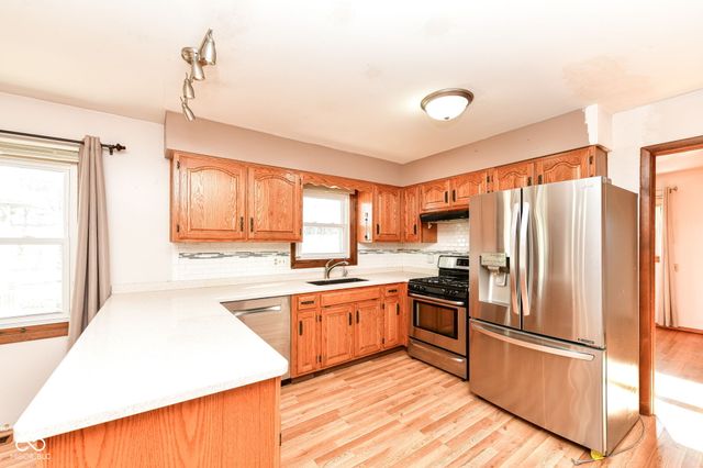 4205 Solun Road, Indianapolis, IN 46221