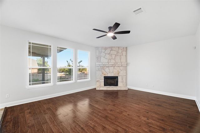 100 Quinton CV, Kyle, TX 78640