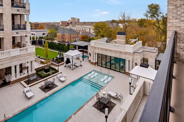 110 Woodmont Blvd N402, Nashville, TN 37205