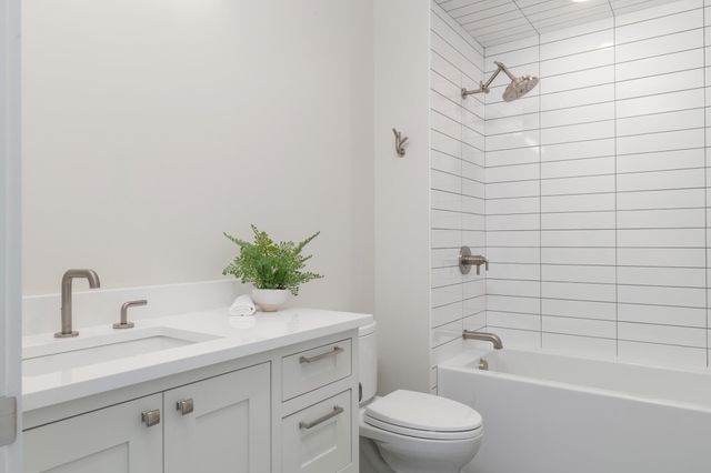 110 Woodmont Blvd N402, Nashville, TN 37205