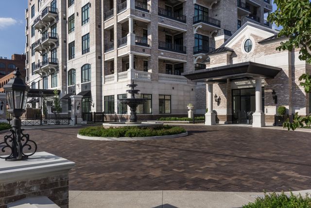 110 Woodmont Blvd N402, Nashville, TN 37205