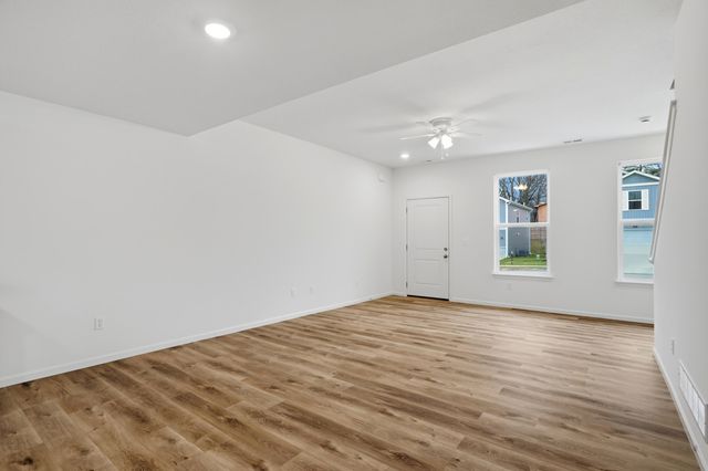 3901 BRAGG CT, Columbia, MO 65202