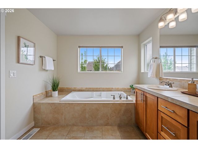 28946 Sw Monte Carlo Ave, Wilsonville, OR 97070