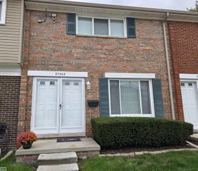 27562 Concord Avenue, Warren, MI 48093