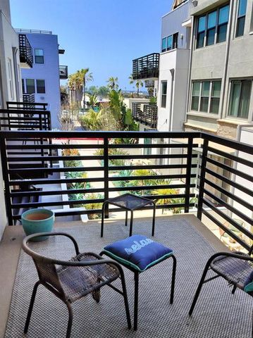 1570 Vista Del Mar Way 4, Oceanside, CA 92054