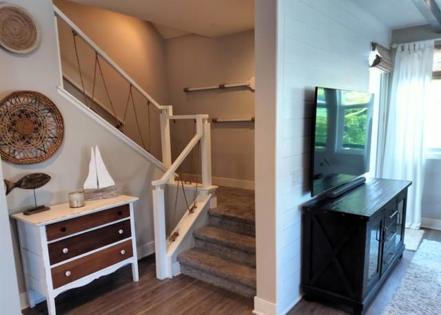 1570 Vista Del Mar Way 4, Oceanside, CA 92054