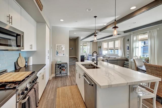 1570 Vista Del Mar Way 4, Oceanside, CA 92054