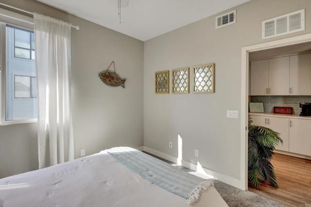 1570 Vista Del Mar Way 4, Oceanside, CA 92054