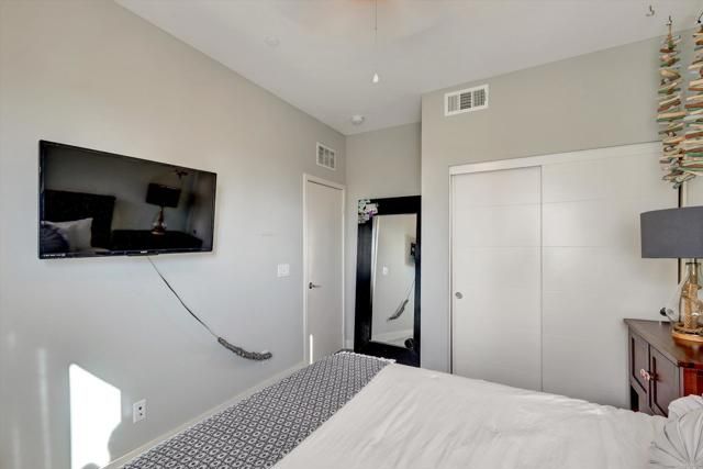 1570 Vista Del Mar Way 4, Oceanside, CA 92054