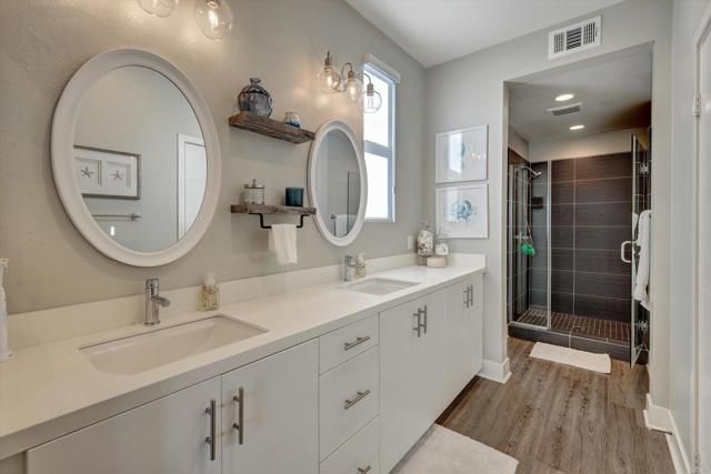 1570 Vista Del Mar Way 4, Oceanside, CA 92054