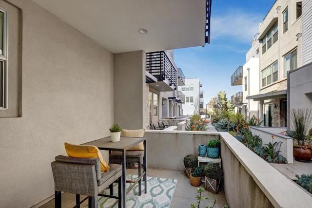 1570 Vista Del Mar Way 4, Oceanside, CA 92054