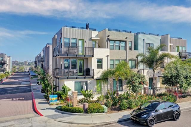 1570 Vista Del Mar Way 4, Oceanside, CA 92054