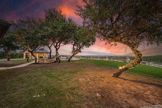 15311 Escarpment Oak, Helotes, TX 78023