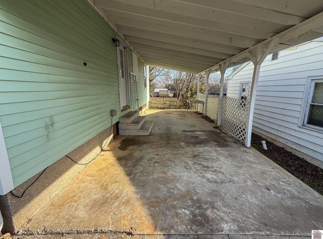 509 S Seminary Street, Princeton, KY 42445