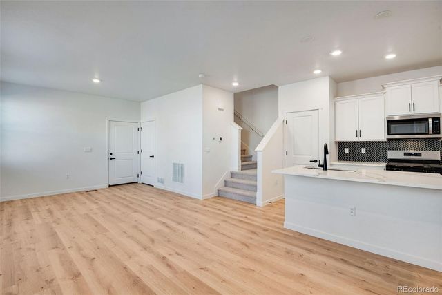 22604 E 6th Place, Aurora, CO 80018