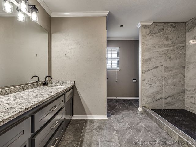 300 Ridgecrest Court, Bartlesville, OK 74006