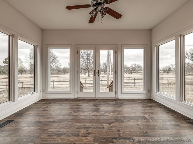 300 Ridgecrest Court, Bartlesville, OK 74006