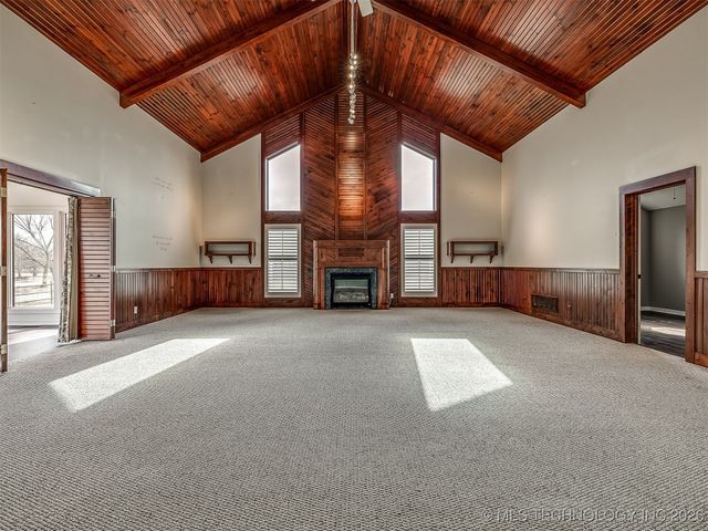 300 Ridgecrest Court, Bartlesville, OK 74006