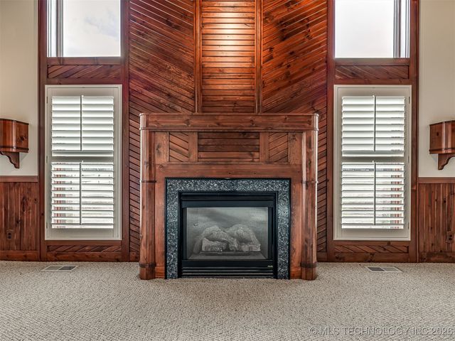 300 Ridgecrest Court, Bartlesville, OK 74006