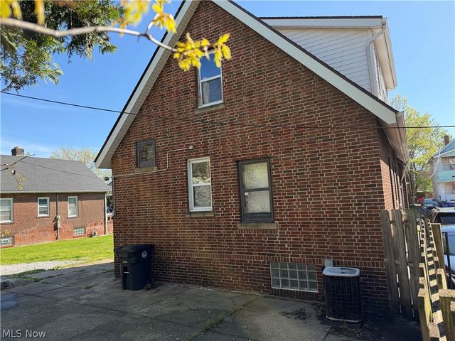 895 Rondel Road, Cleveland, OH 44110