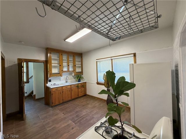 895 Rondel Road, Cleveland, OH 44110