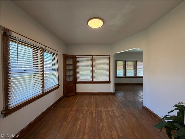 895 Rondel Road, Cleveland, OH 44110