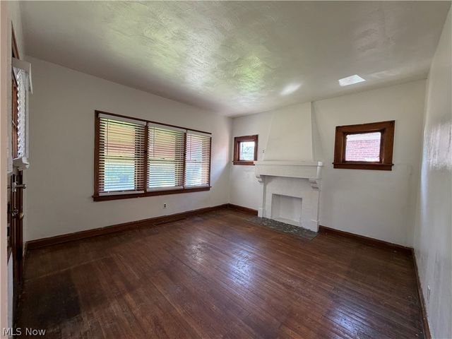 895 Rondel Road, Cleveland, OH 44110