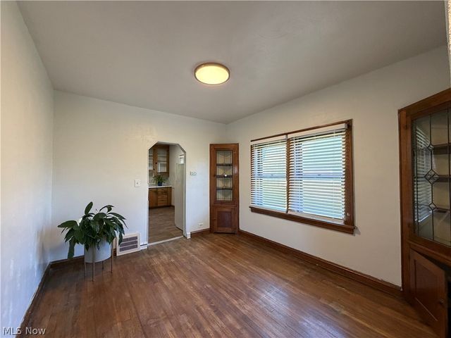 895 Rondel Road, Cleveland, OH 44110