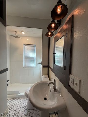 895 Rondel Road, Cleveland, OH 44110