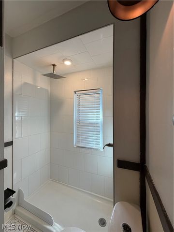 895 Rondel Road, Cleveland, OH 44110