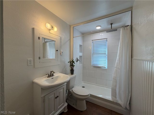 895 Rondel Road, Cleveland, OH 44110