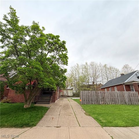 895 Rondel Road, Cleveland, OH 44110