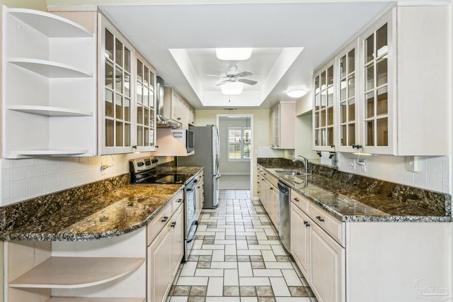 5519 Navaho Dr, Pensacola, FL 32507