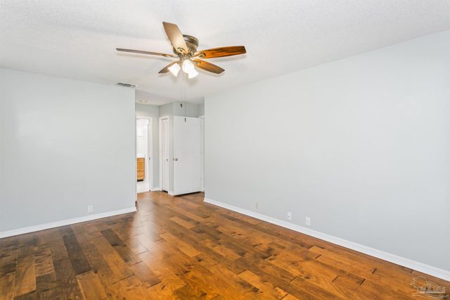 5519 Navaho Dr, Pensacola, FL 32507