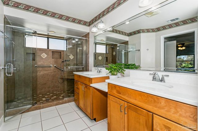 5519 Navaho Dr, Pensacola, FL 32507