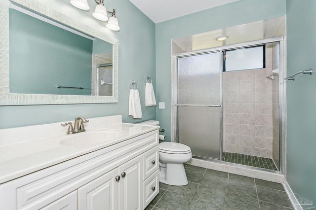 5519 Navaho Dr, Pensacola, FL 32507