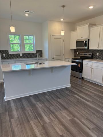 5091 Sunnycreek Drive, Boiling Springs, SC 29316