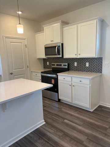 5091 Sunnycreek Drive, Boiling Springs, SC 29316