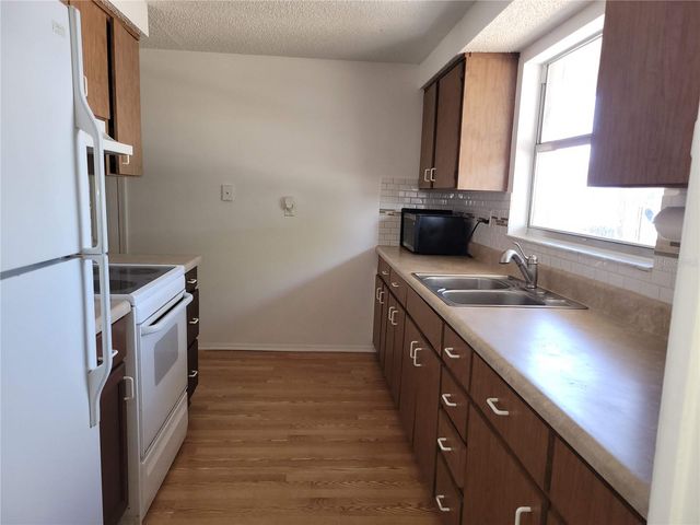 6430 LOMAND AVENUE, New Port Richey, FL 34653