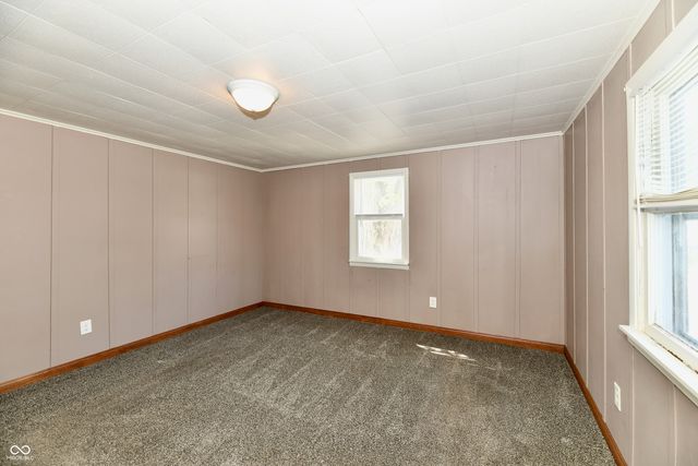 2013 S J Street, Elwood, IN 46036