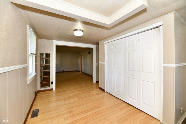 2013 S J Street, Elwood, IN 46036