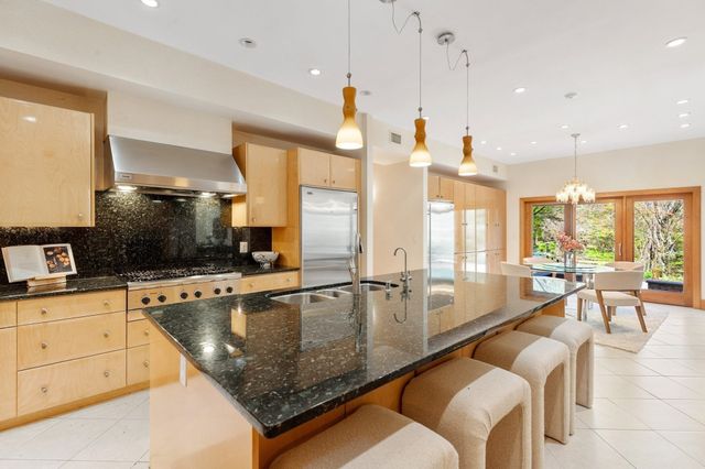 16 Solomon Pierce Rd, Lexington, MA 02420