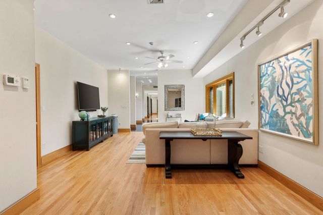 16 Solomon Pierce Rd, Lexington, MA 02420