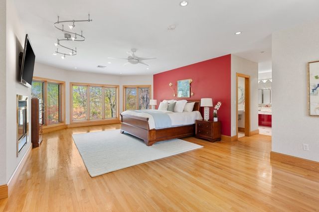 16 Solomon Pierce Rd, Lexington, MA 02420