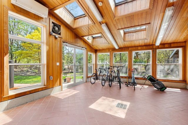 16 Solomon Pierce Rd, Lexington, MA 02420