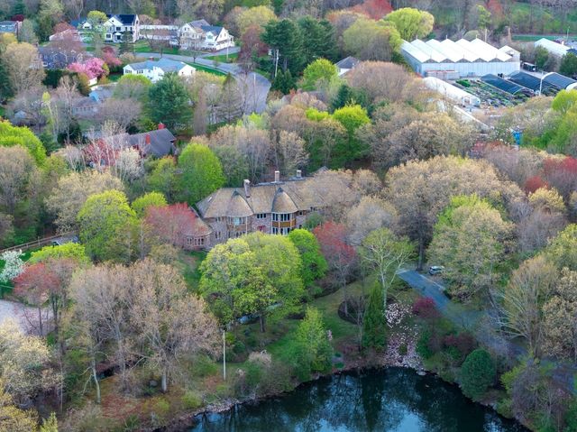 16 Solomon Pierce Rd, Lexington, MA 02420