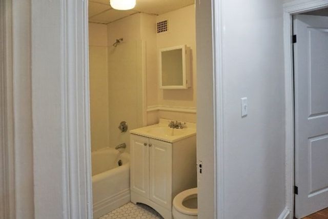 95 Adams St 16, Waltham, MA 02453